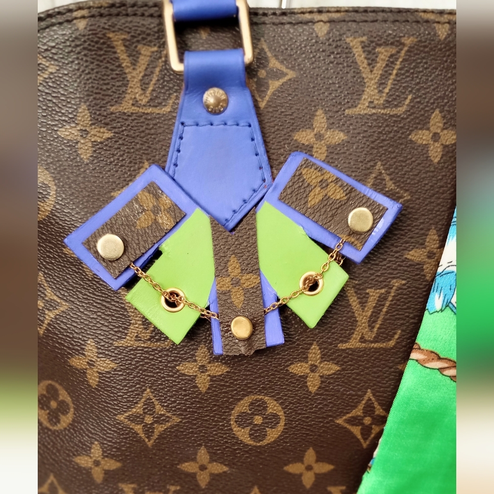 Louis Vuitton Bag - Picture 7 of 16